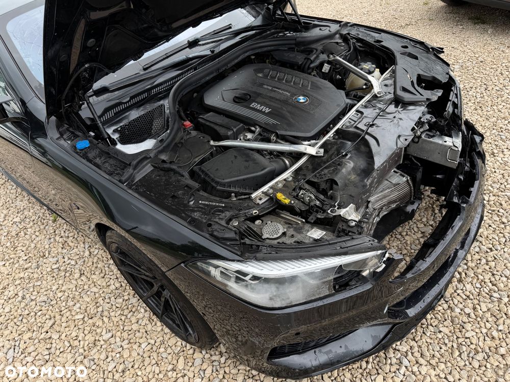 BMW Seria 8 - 40
