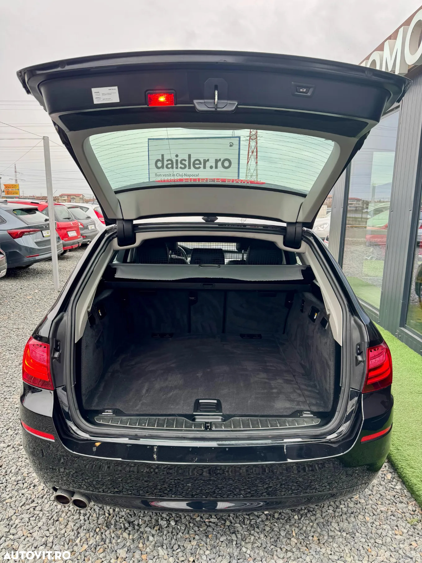 BMW Seria 5 520d Touring Aut. Luxury Line - 13