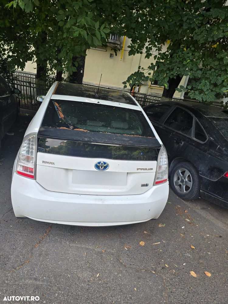 Toyota Prius HSD Luna - 2