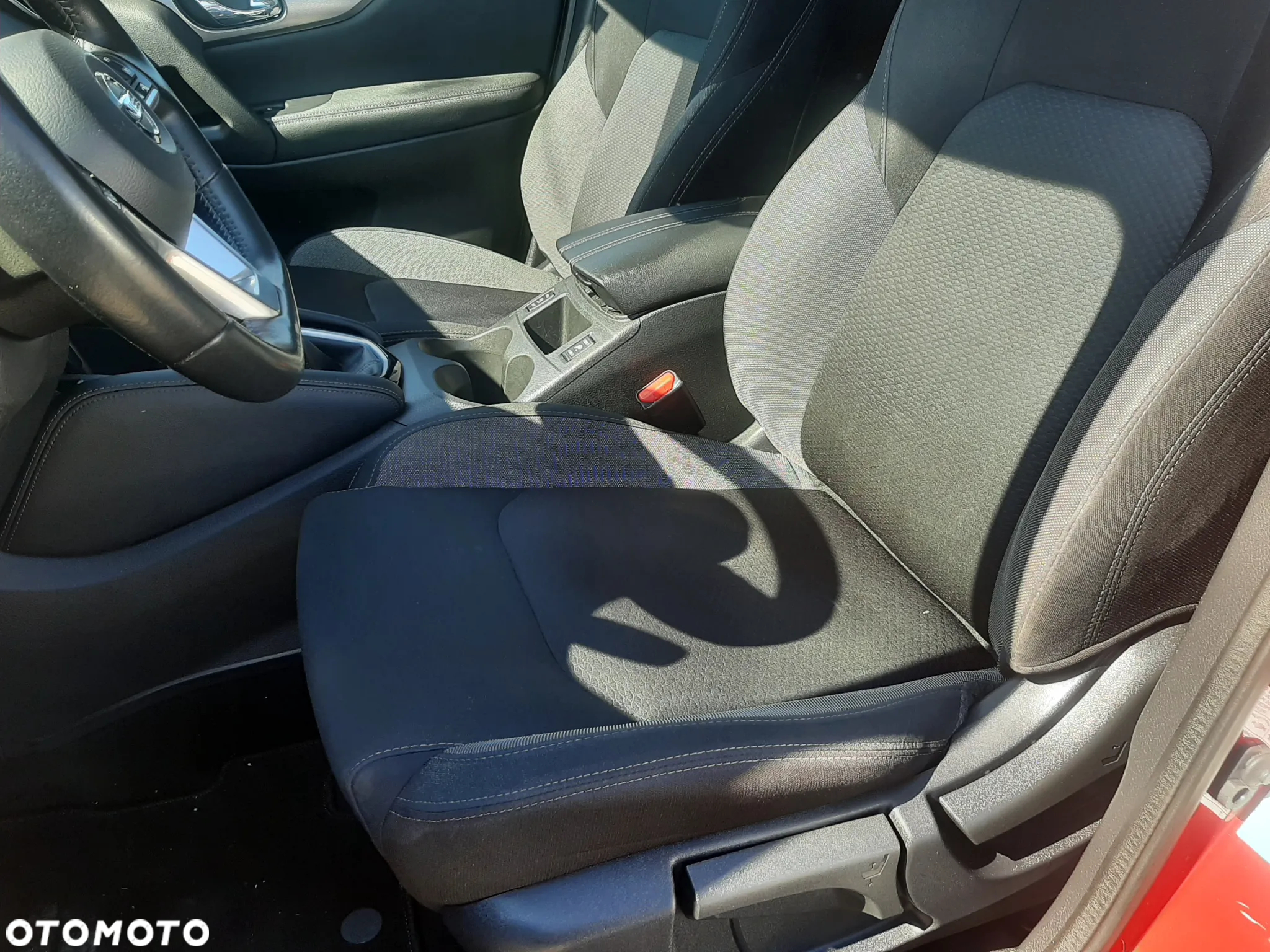 Nissan Qashqai 1.3 DIG-T Tekna - 25