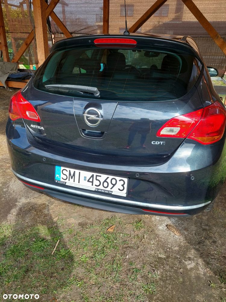 Opel Astra 1.7 CDTI DPF Cosmo - 4