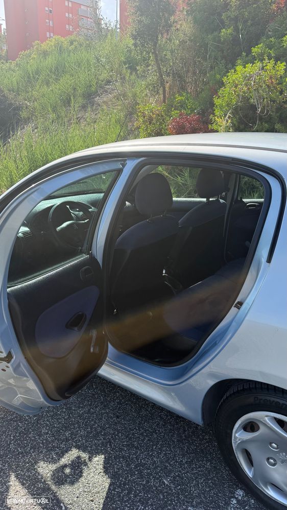 Peugeot 206 1.1 XR - 15