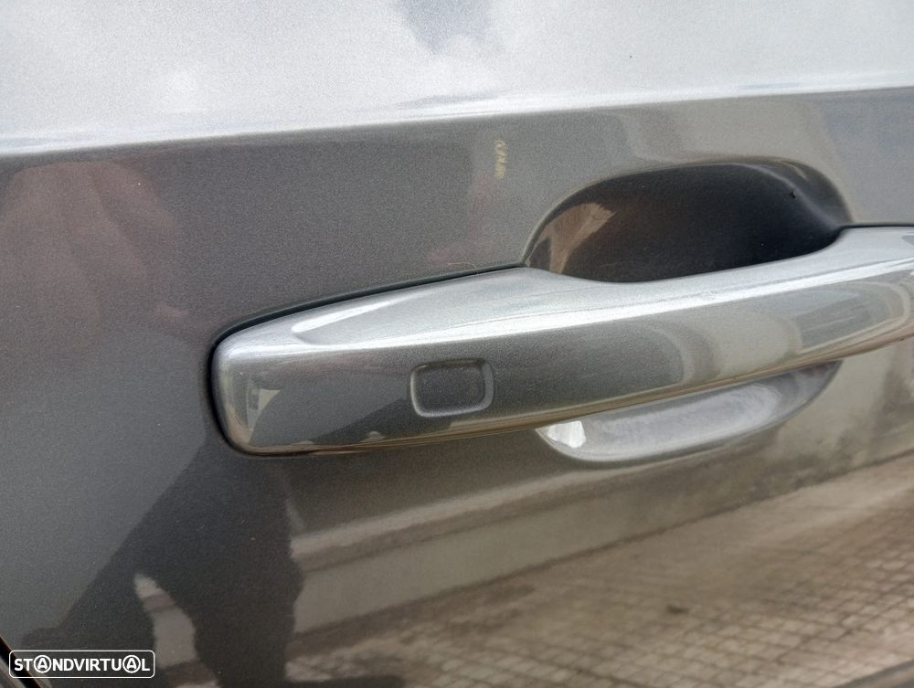 Volvo V90 D5 AWD Geartronic Momentum Pro - 8