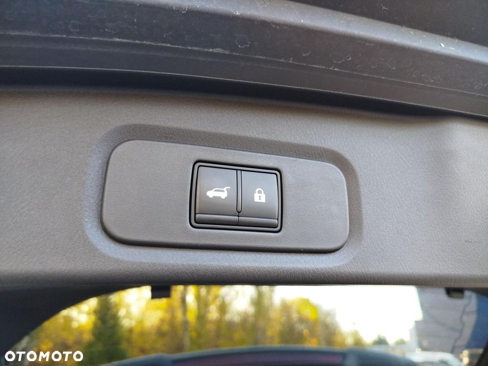 Nissan Qashqai 1.3 DIG-T mHEV N-Connecta Xtronic - 18