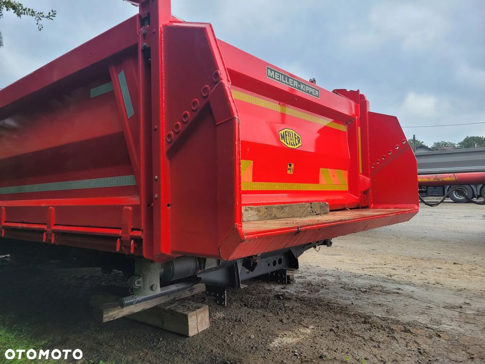 Mercedes-Benz SCANIA ,MAN - 7