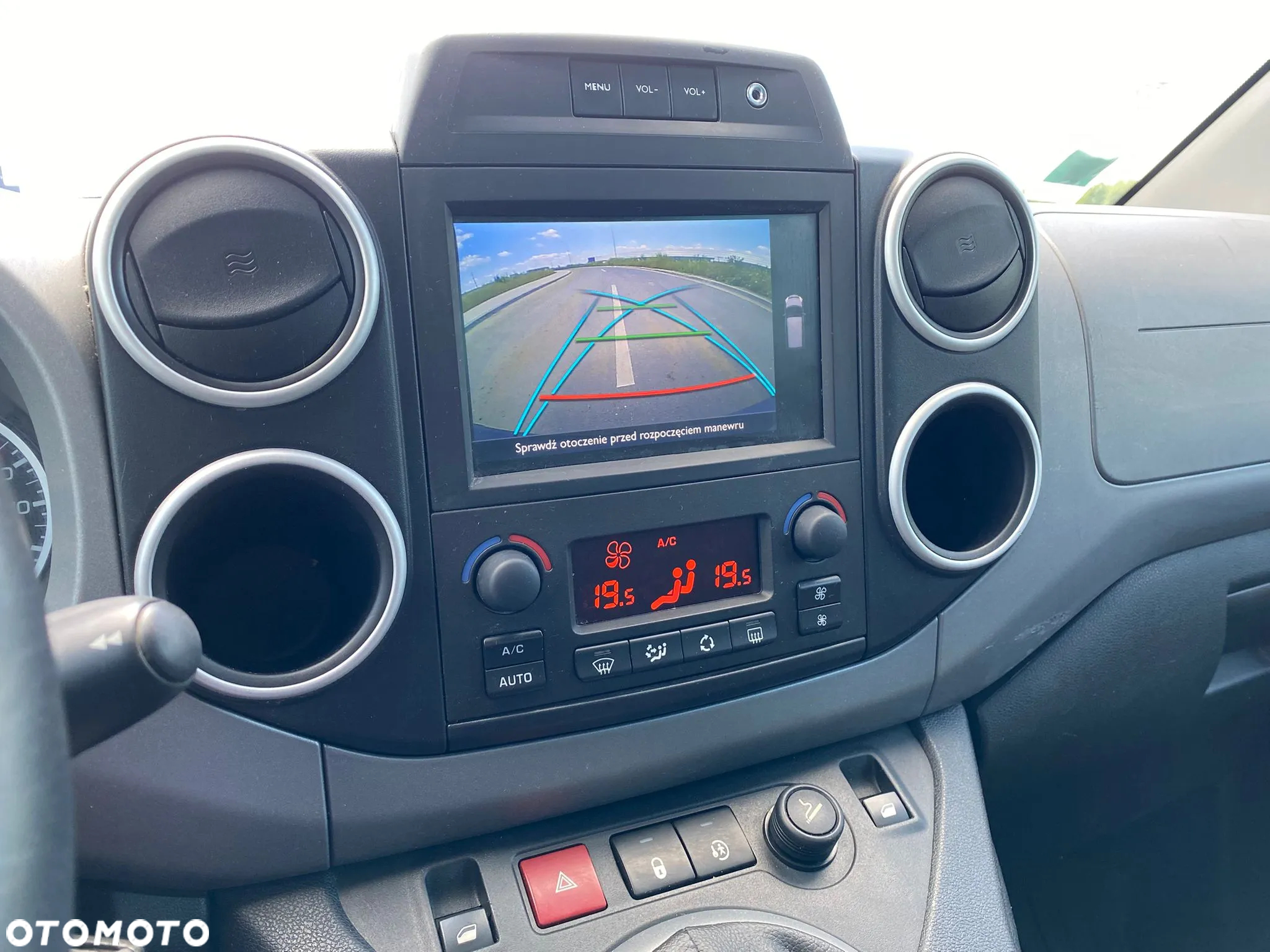 Citroën Berlingo Multispace PureTech 110 SHINE - 18