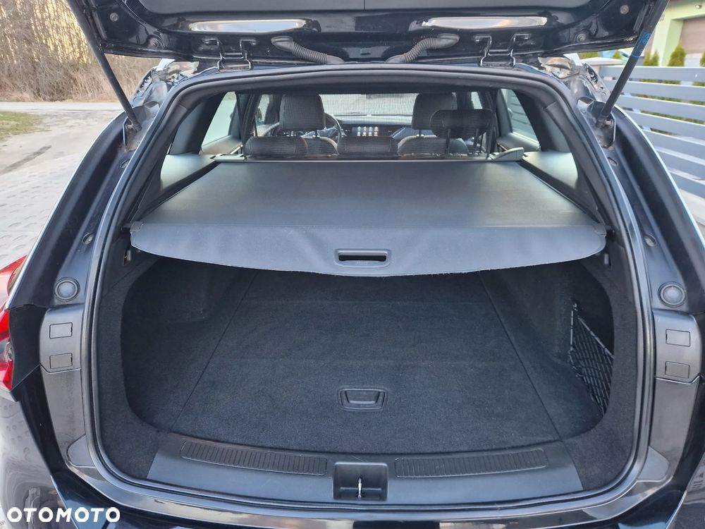 Opel Insignia 2.0 CDTI Business Elegance S&S - 11