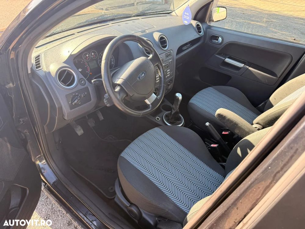 Ford Fusion 1.4 TDCI Elegance - 8