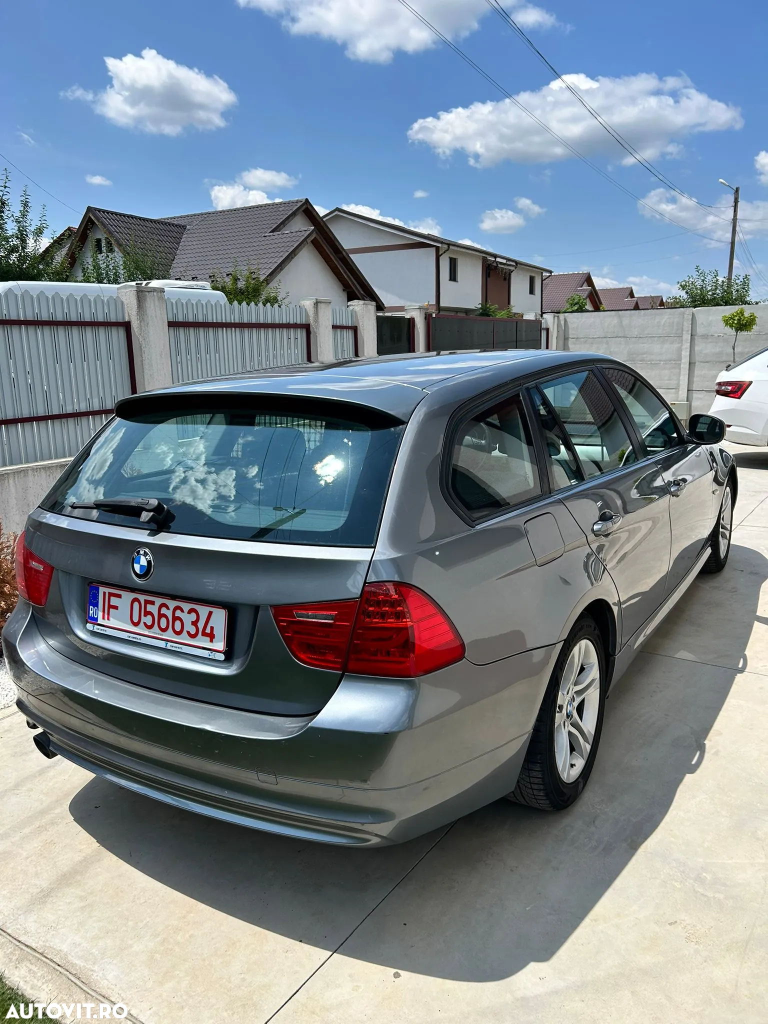 BMW Seria 3 320d - 4