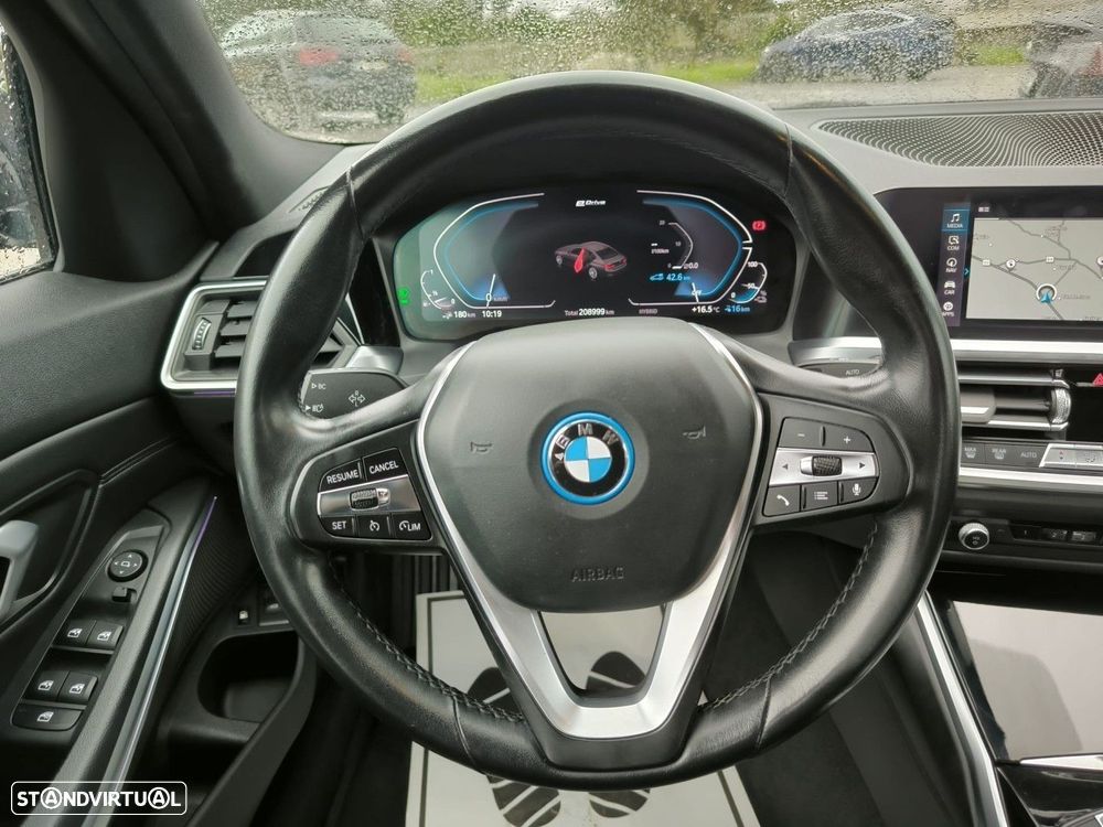 BMW 320 e Line Sport Auto - 11