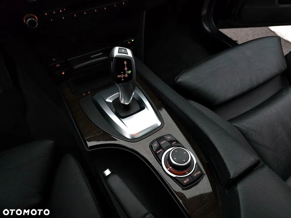 BMW Seria 5 530d Sport-Aut Edition Sport - 32