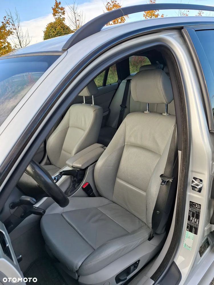 BMW Seria 3 330xd - 17