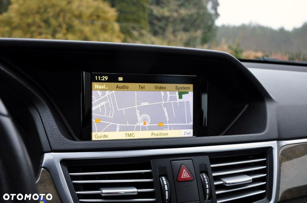 Mercedes-Benz Klasa E - 33