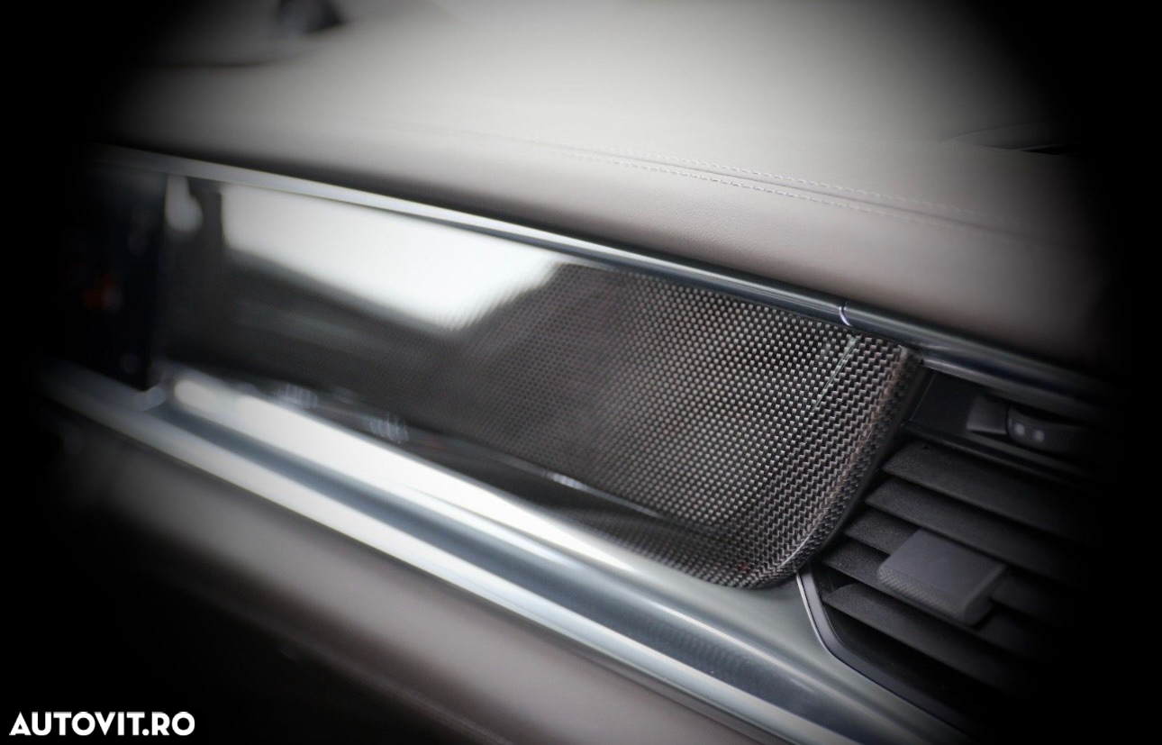 Porsche Panamera - 16