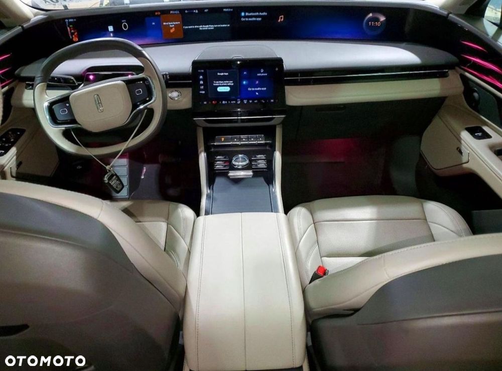 Lincoln Nautilus - 9