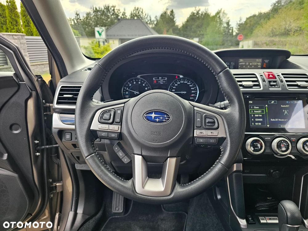 Subaru Forester 2.0 i Exclusive Lineartronic - 16