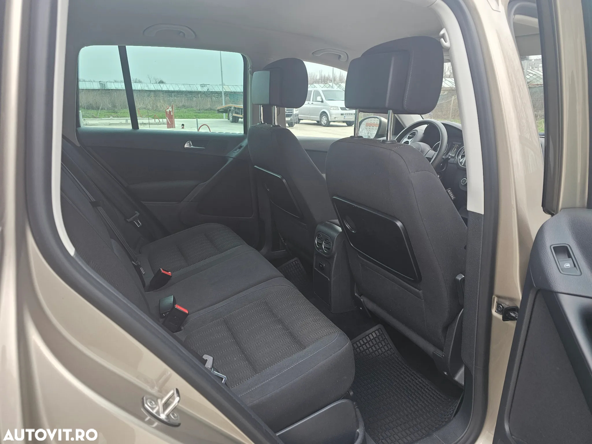 Volkswagen Tiguan 1.4 TSI BMT Sport&Style - 7