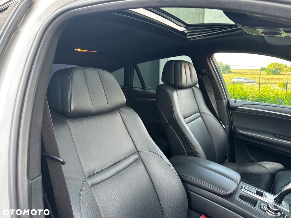 BMW X6 - 32