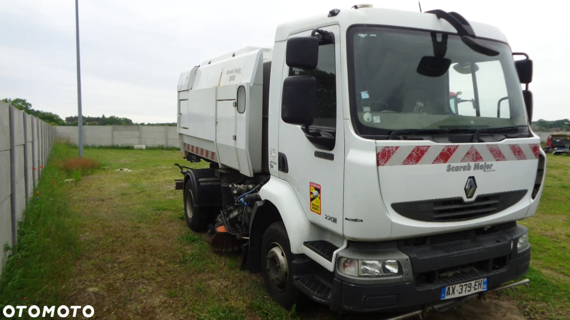 Renault MIDLUM - 2