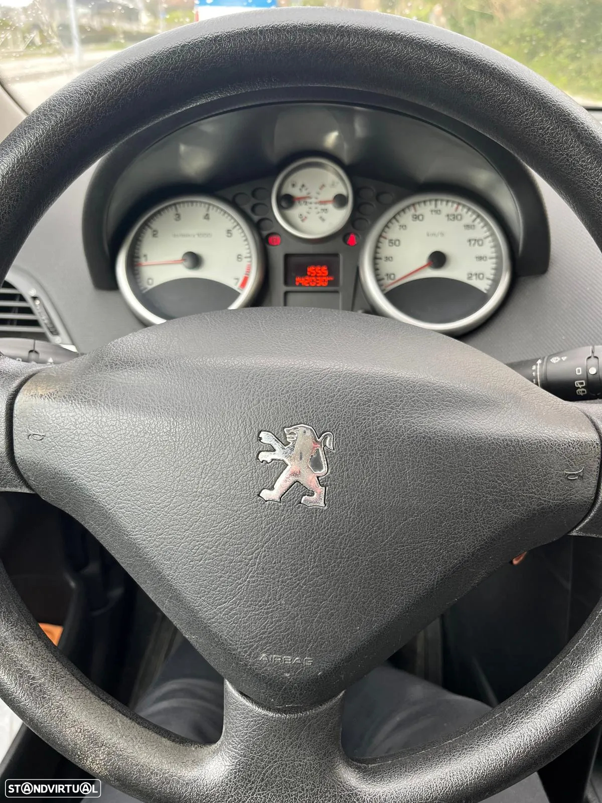 Peugeot 207 1.4 16V Trendy - 4