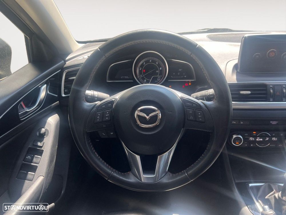 Mazda 3 1.5 Sky-D Excellence Navi - 12