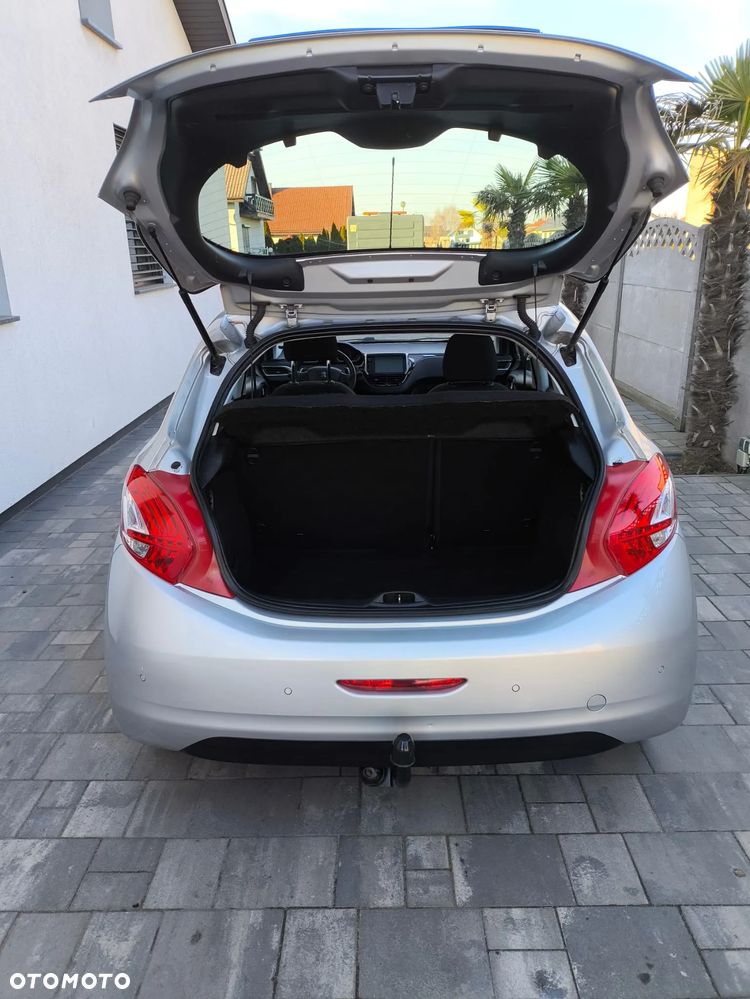 Peugeot 208 e-HDi FAP 92 EGS6 Stop&Start Allure - 8