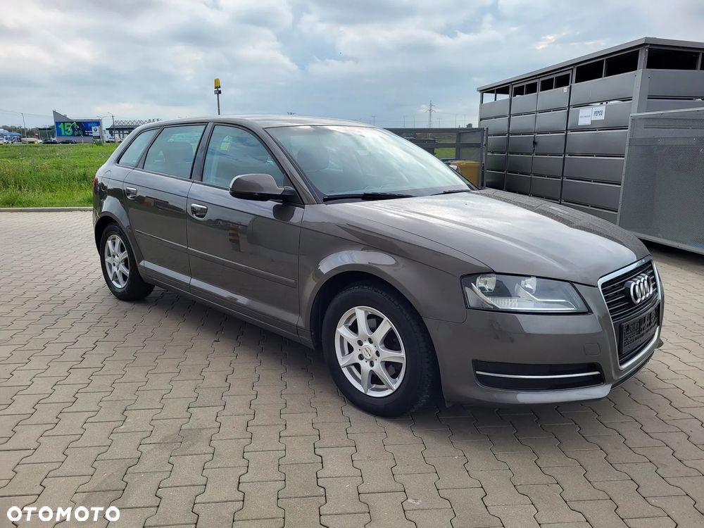 Audi A3 Sportback - 4