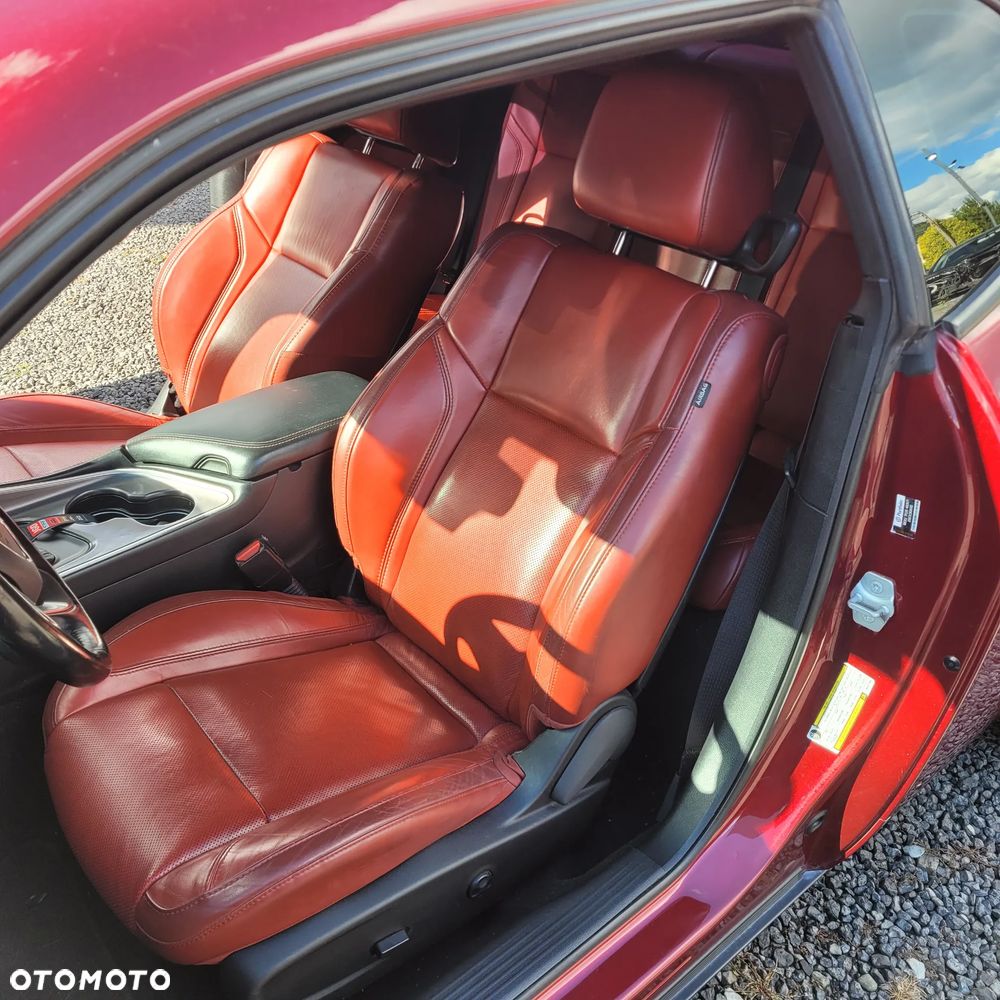 Dodge Challenger 3.6 SXT Plus - 26