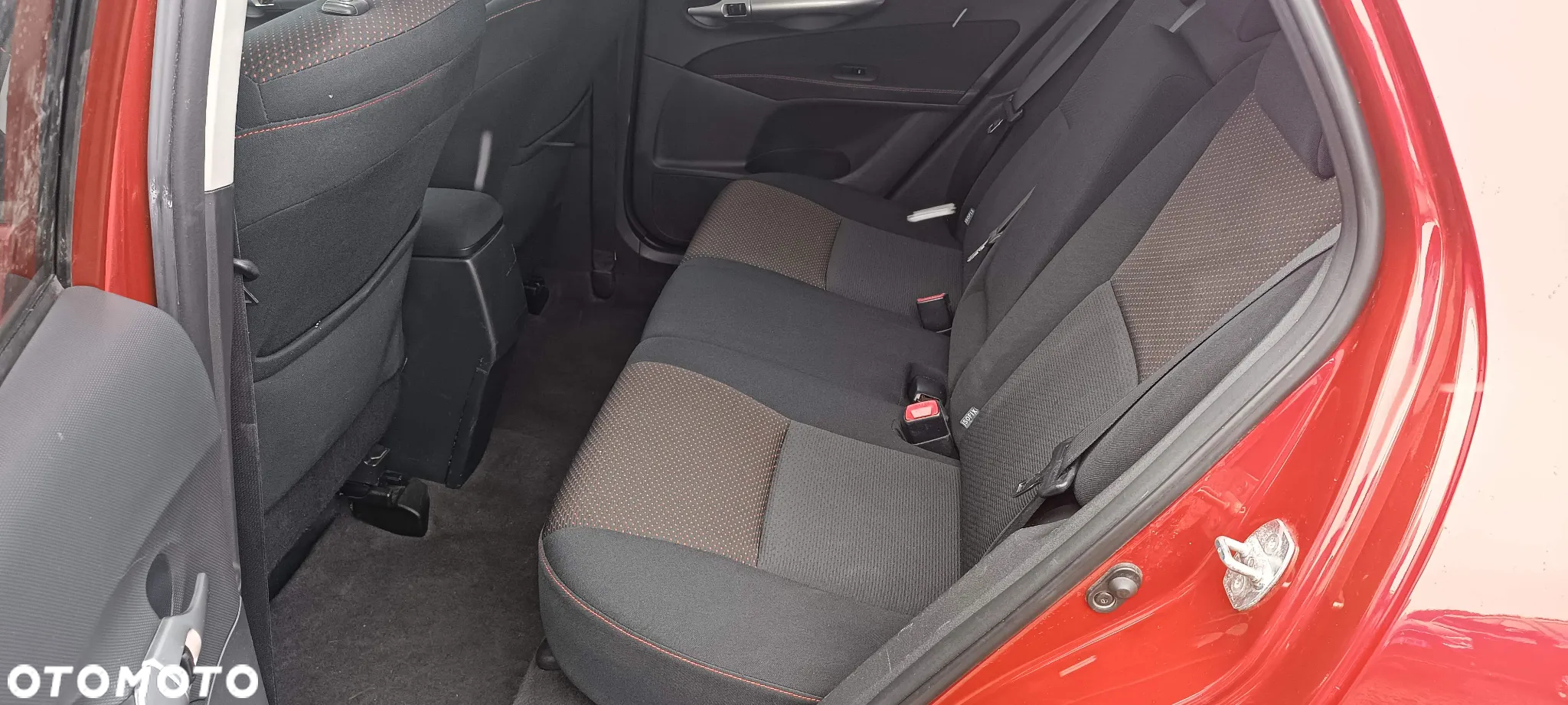 Toyota Auris 1.6 2010 - 14