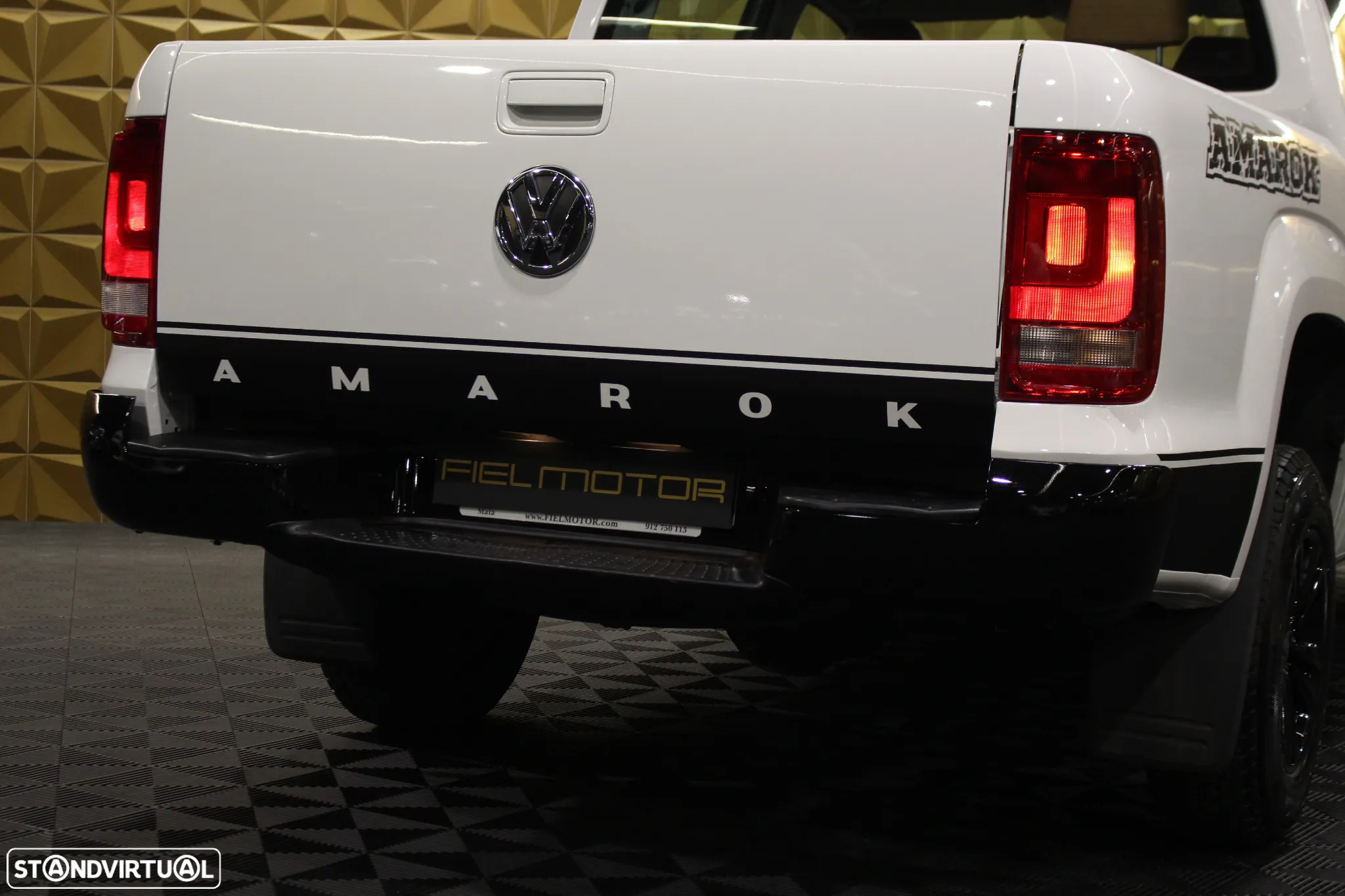 VW Amarok 2.0 TDi CD Extra AC Plus CM 4Motion - 14