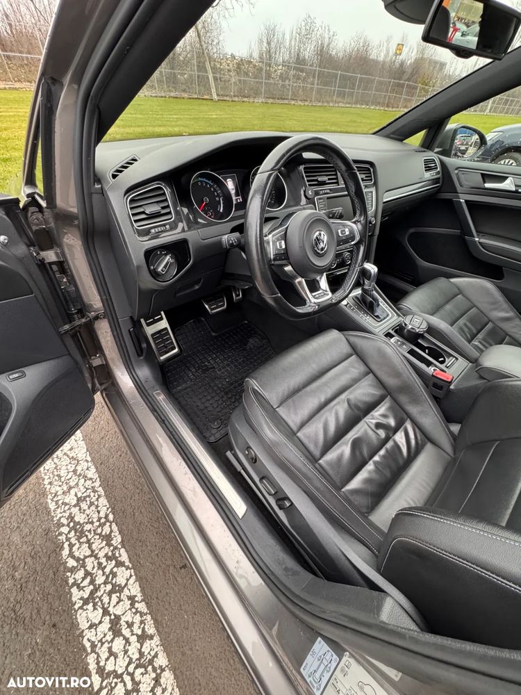 Volkswagen Golf - 29