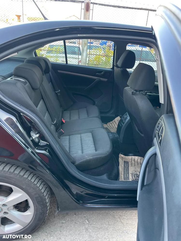 Skoda Octavia 2.0 TDI Business - 10