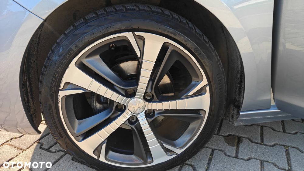 Peugeot 308 PureTech 130 GPF EAT8 Stop & Start Allure - 32