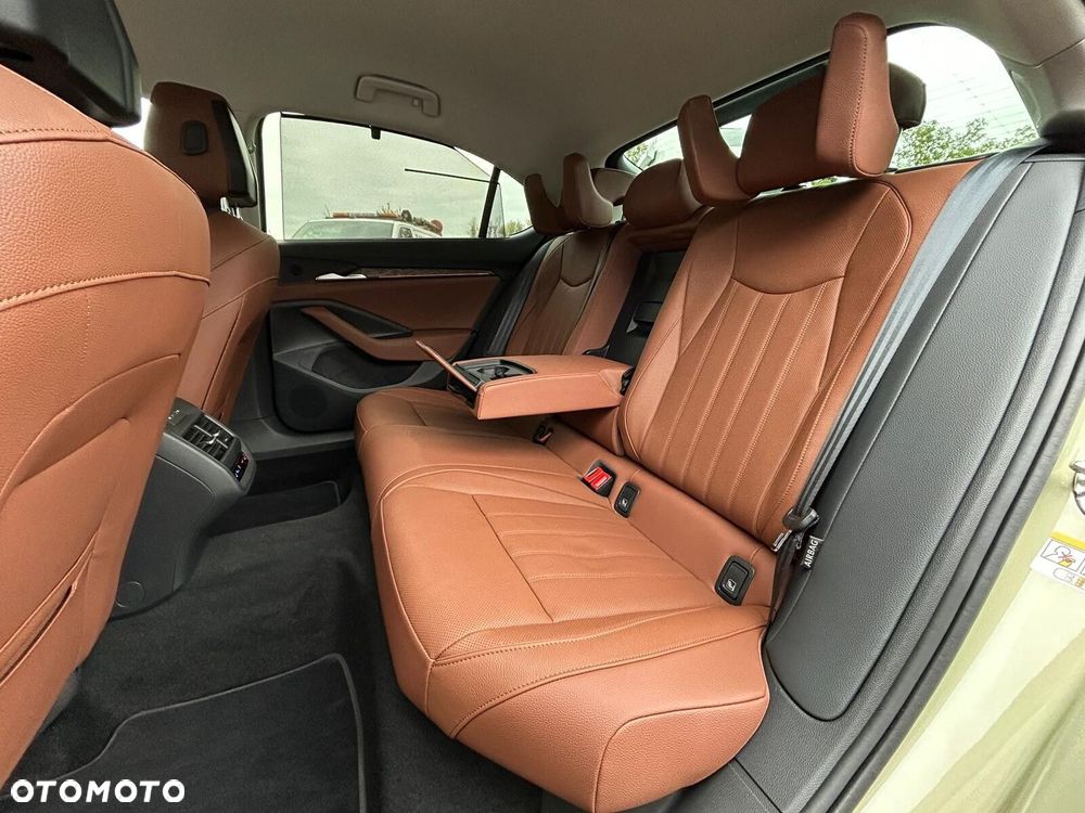 Skoda Superb 2.0 TSI 4x4 L&K DSG - 20