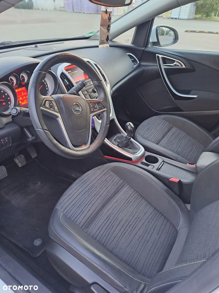 Opel Astra 1.4 T Cosmo - 22