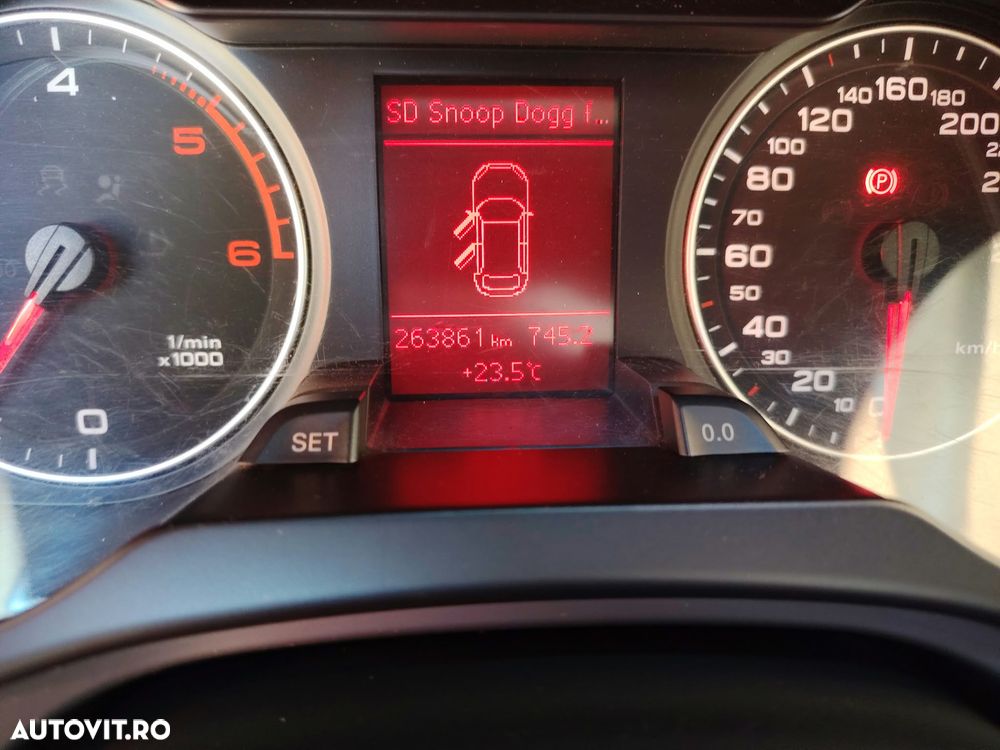 Audi A4 Avant 2.0 TDI - 7