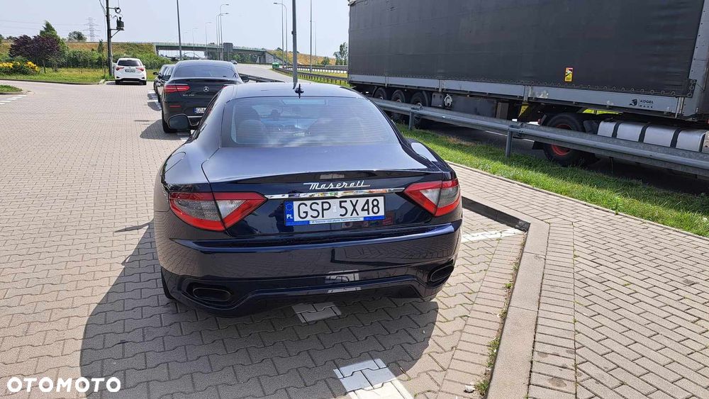 Bentley Flying Spur W12 - 5