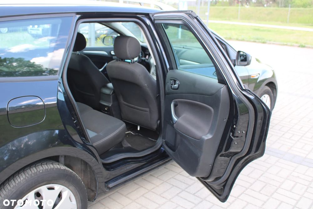 Ford Mondeo - 24
