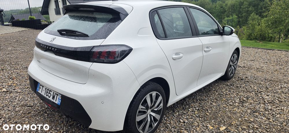 Peugeot 208 - 4