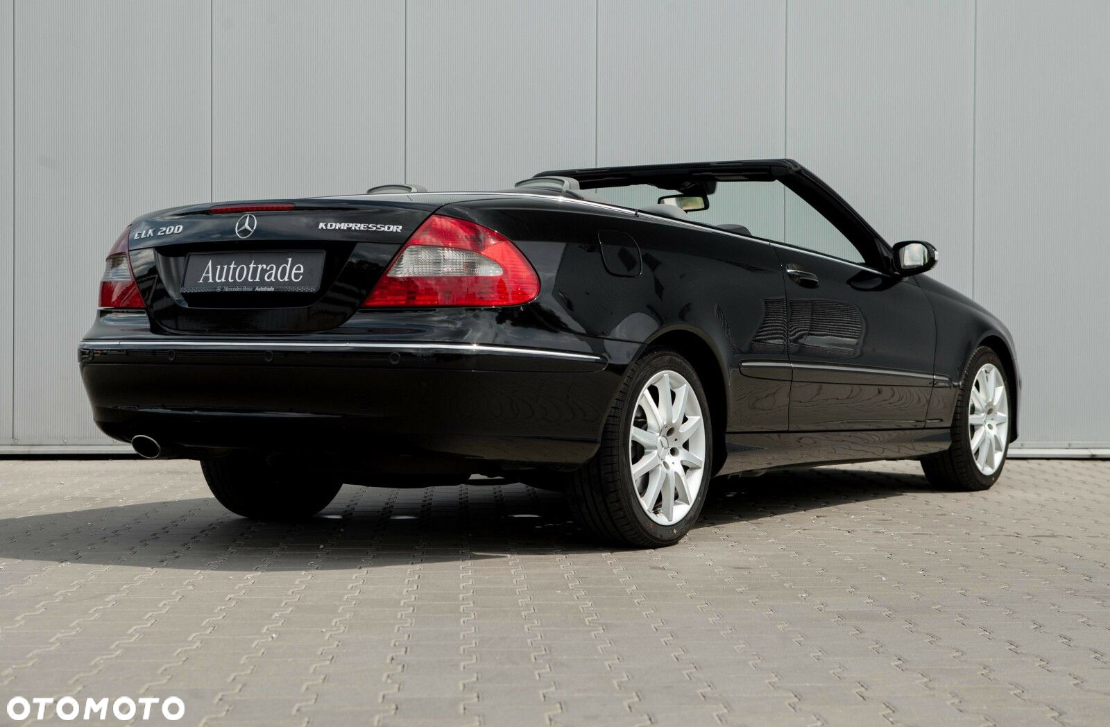 Mercedes-Benz CLK - 9