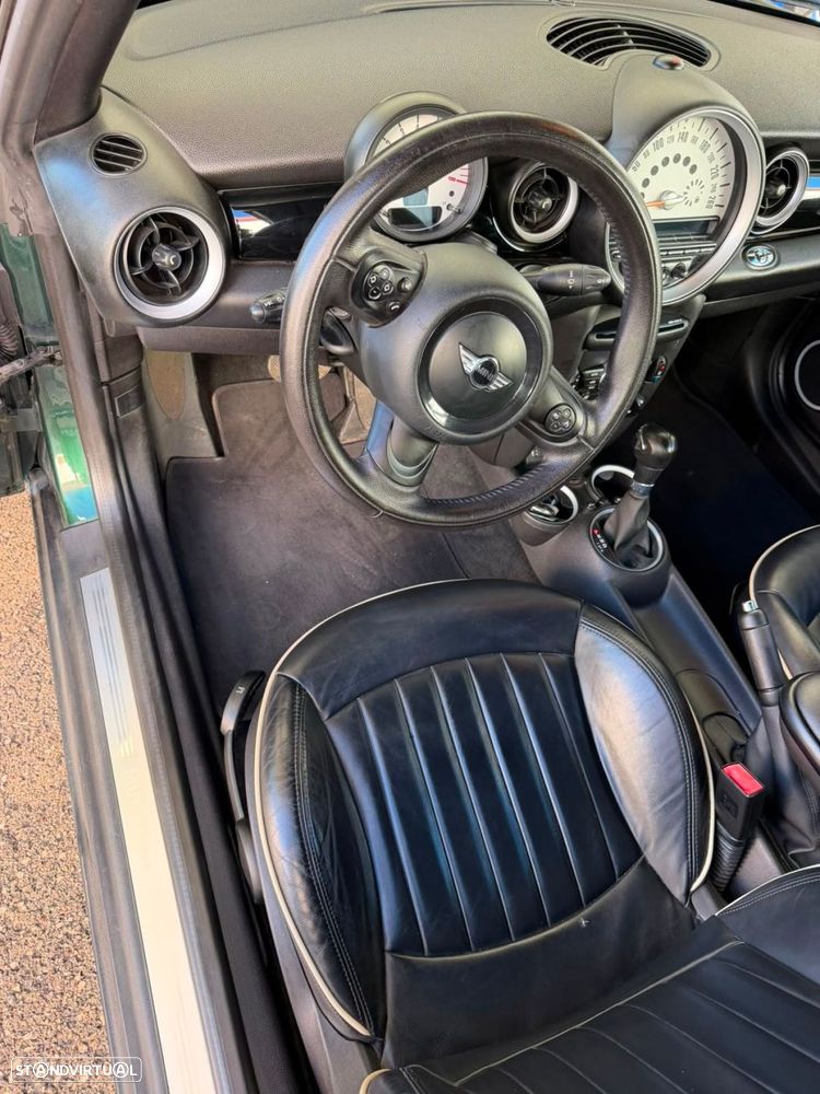 MINI Cabrio Cooper Auto - 5