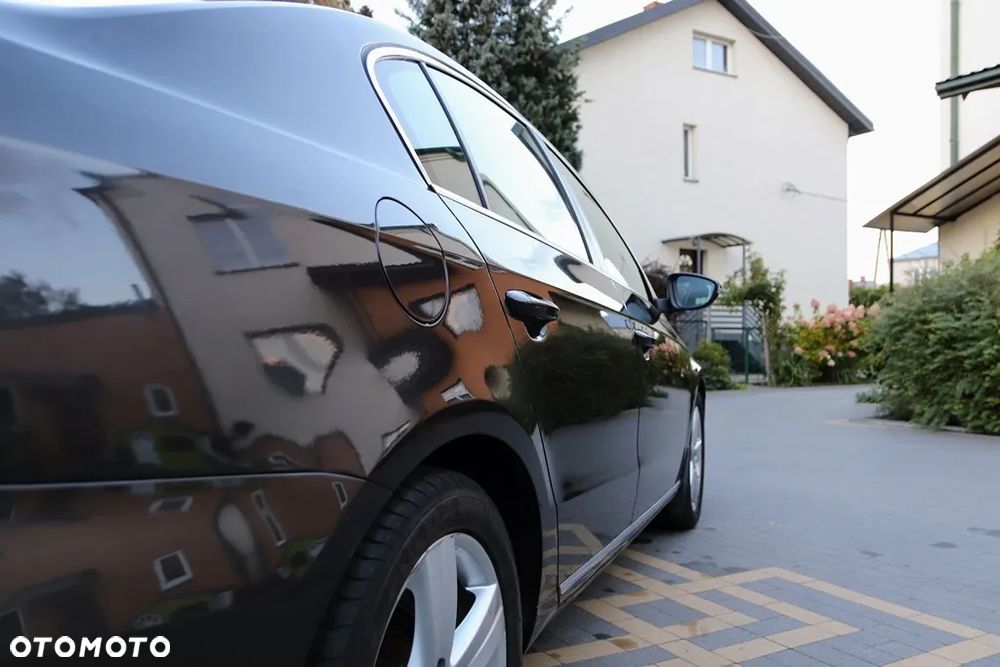 Volkswagen Passat 1.8 TSI Comfortline - 36