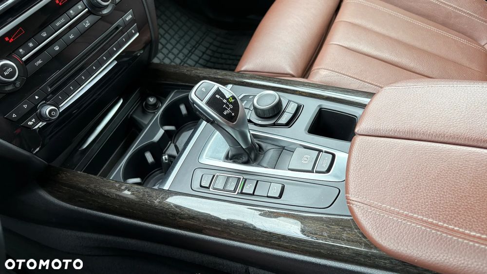 BMW X5 xDrive25d - 27