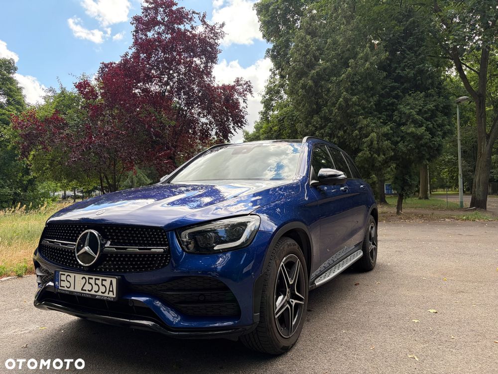 Mercedes-Benz GLC 300 4Matic 9G-TRONIC AMG Line Plus - 4