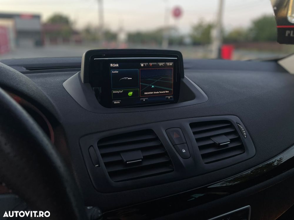 Renault Megane ENERGY dCi 110 EDC BOSE EDITION - 14