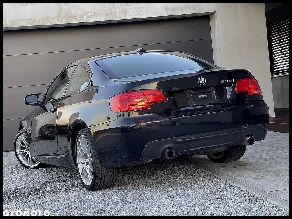BMW Seria 3 335i xDrive Coupe M Sport Edition - 3