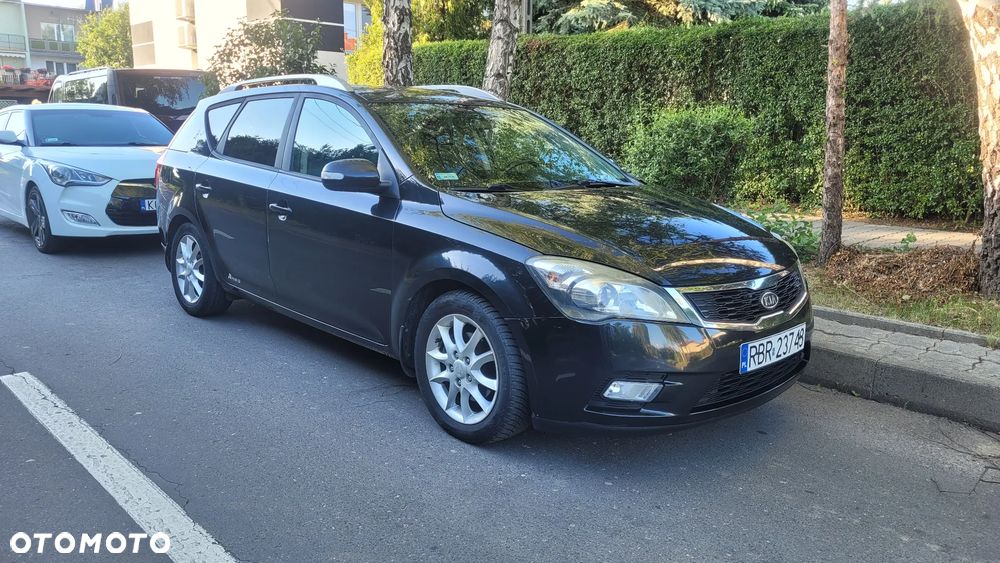 Kia Ceed 1.6 Crdi Comfort + - 7