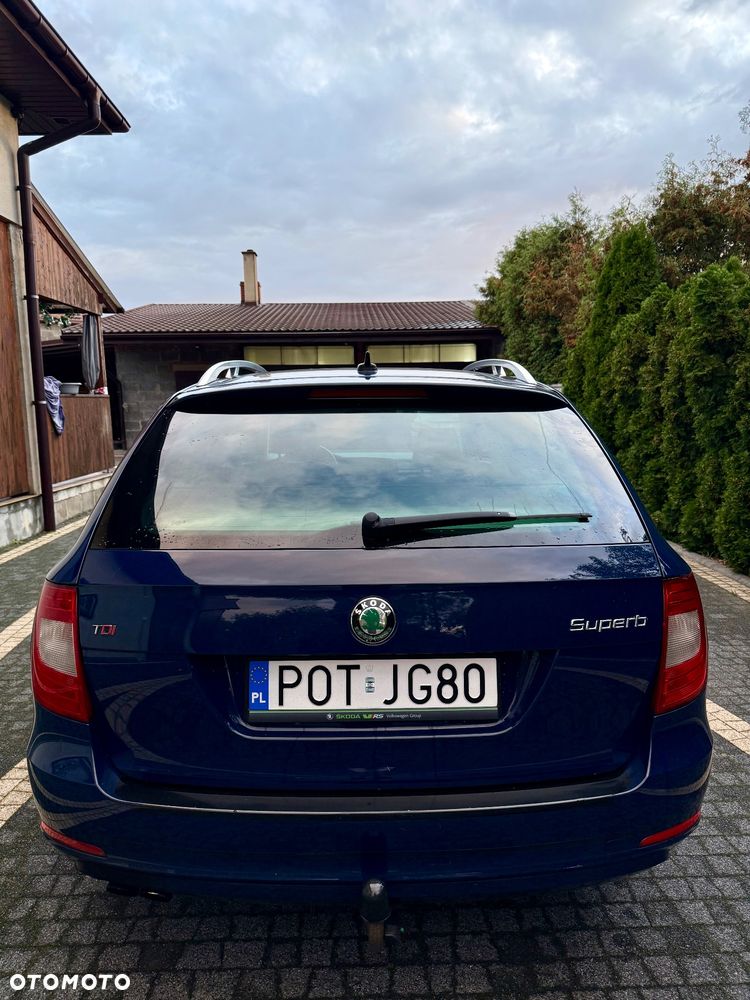Skoda Superb 2.0 TDI DSG Exclusive - 5