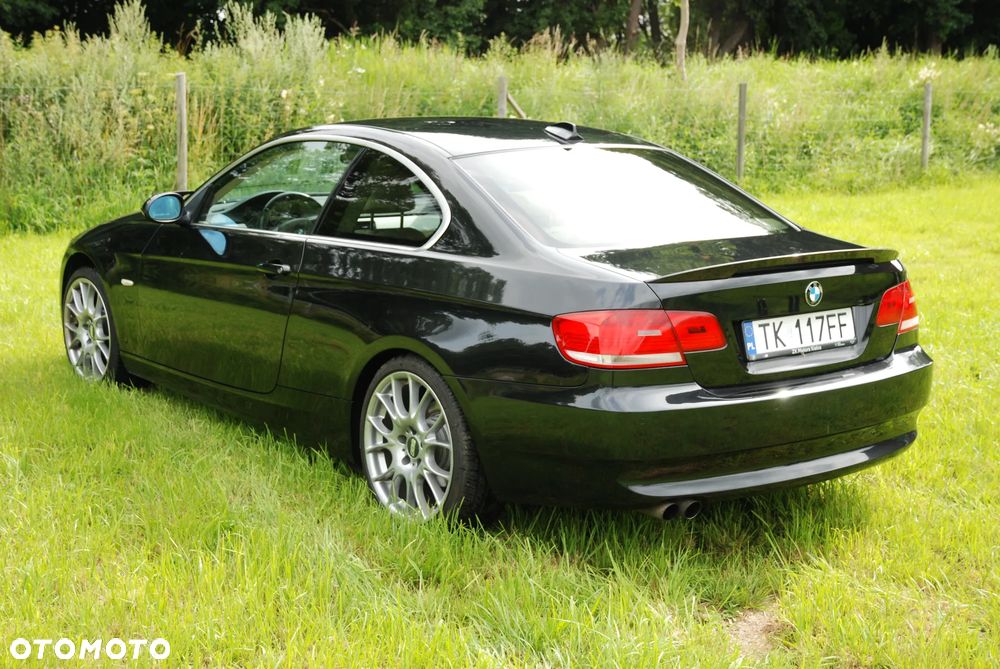 BMW Seria 3 325xi - 11