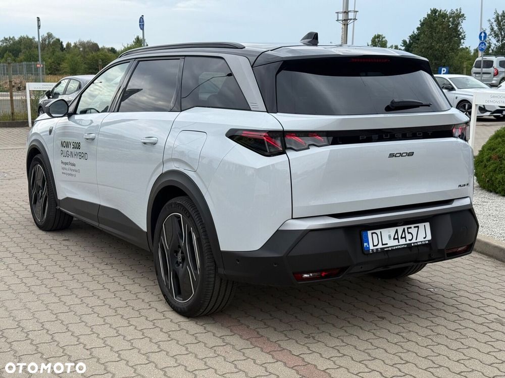 Peugeot 5008 - 5